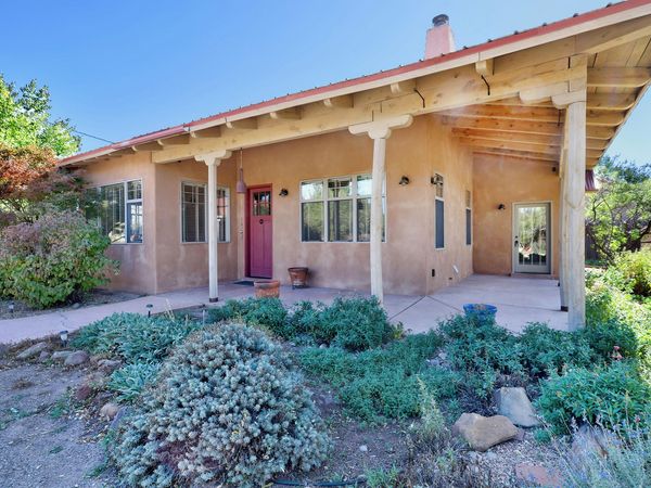 1852 Griegos Road NW, Albuquerque, NM 87107