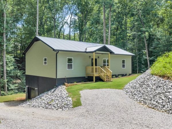 226 Woodland Way , Estill Springs, TN 37330