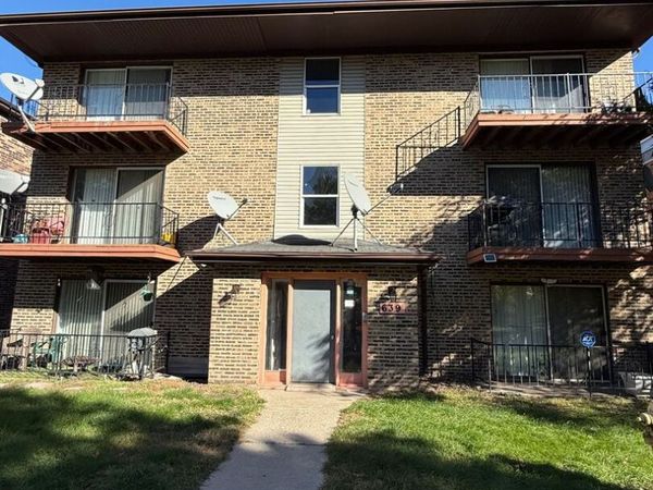 639 Jeffery Avenue , Unit 2N, Calumet City, IL 60409