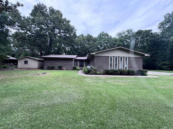 25 Beloit Drive , Heber Springs, AR 72543