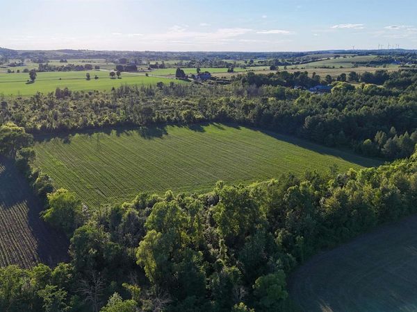 000 Middle Road, Campbellsport, WI 53010