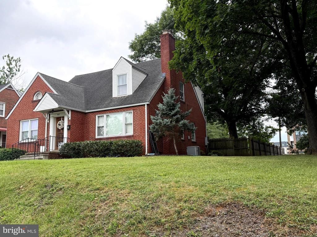 412 CARROLL PARKWAY , FREDERICK, MD 21701