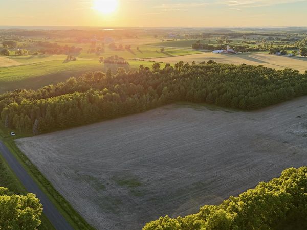 000 Walnut Road, Fond Du Lac, WI 54937