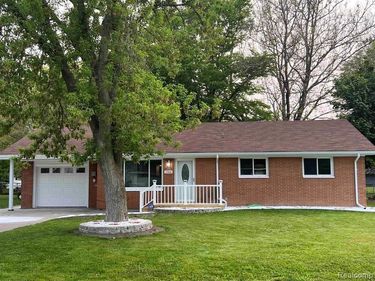 2966 Burlington Drive, Buena Vista Township, Mi 48601