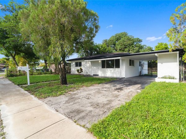 2001 NW 14th Avenue, Fort Lauderdale, FL 33311