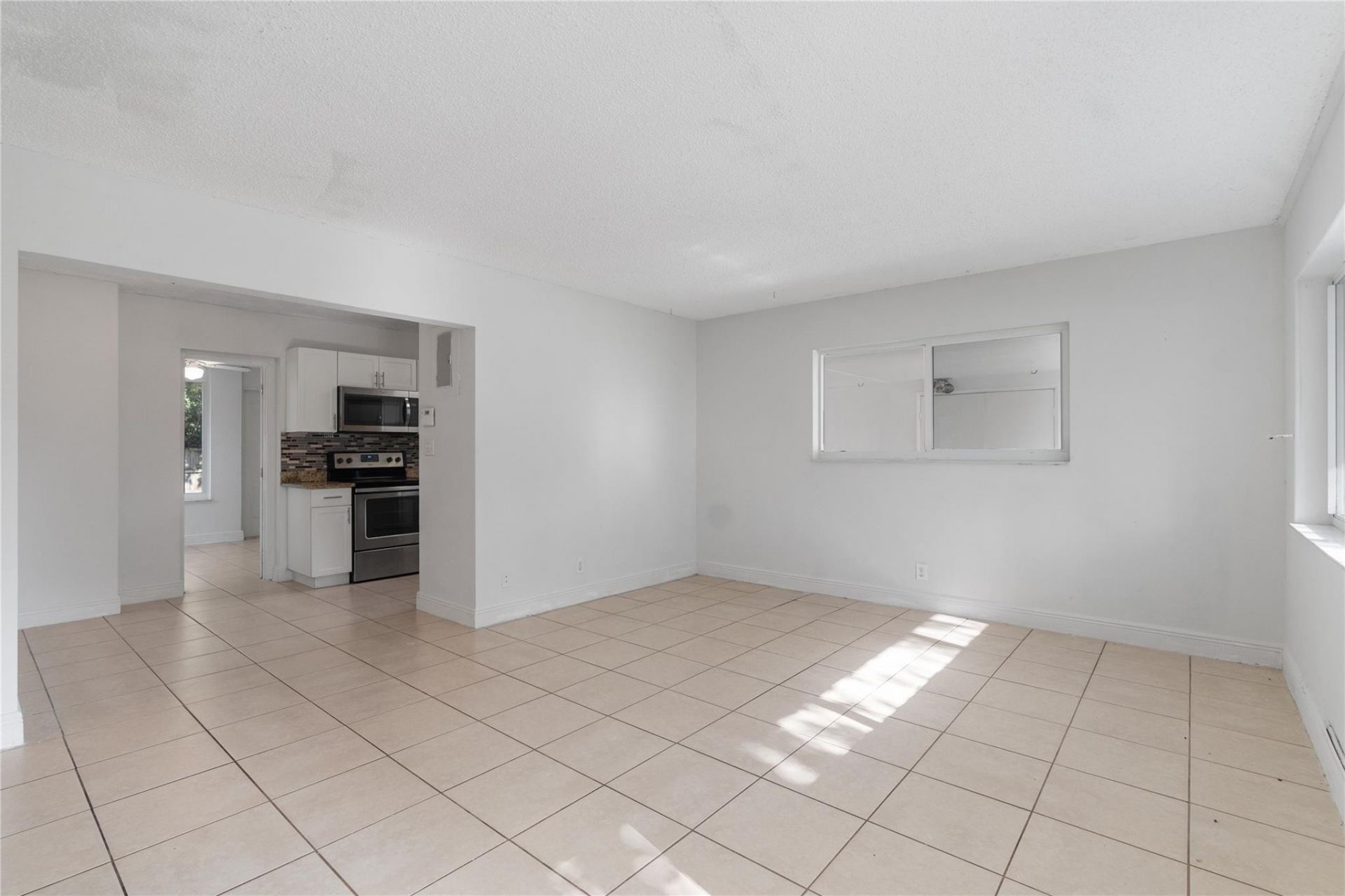 2001 NW 14th Avenue, Fort Lauderdale, FL 33311 Photo