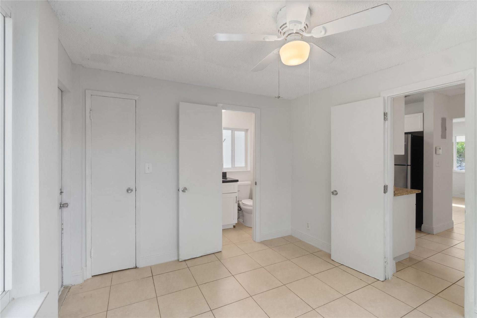2001 NW 14th Avenue, Fort Lauderdale, FL 33311 Photo