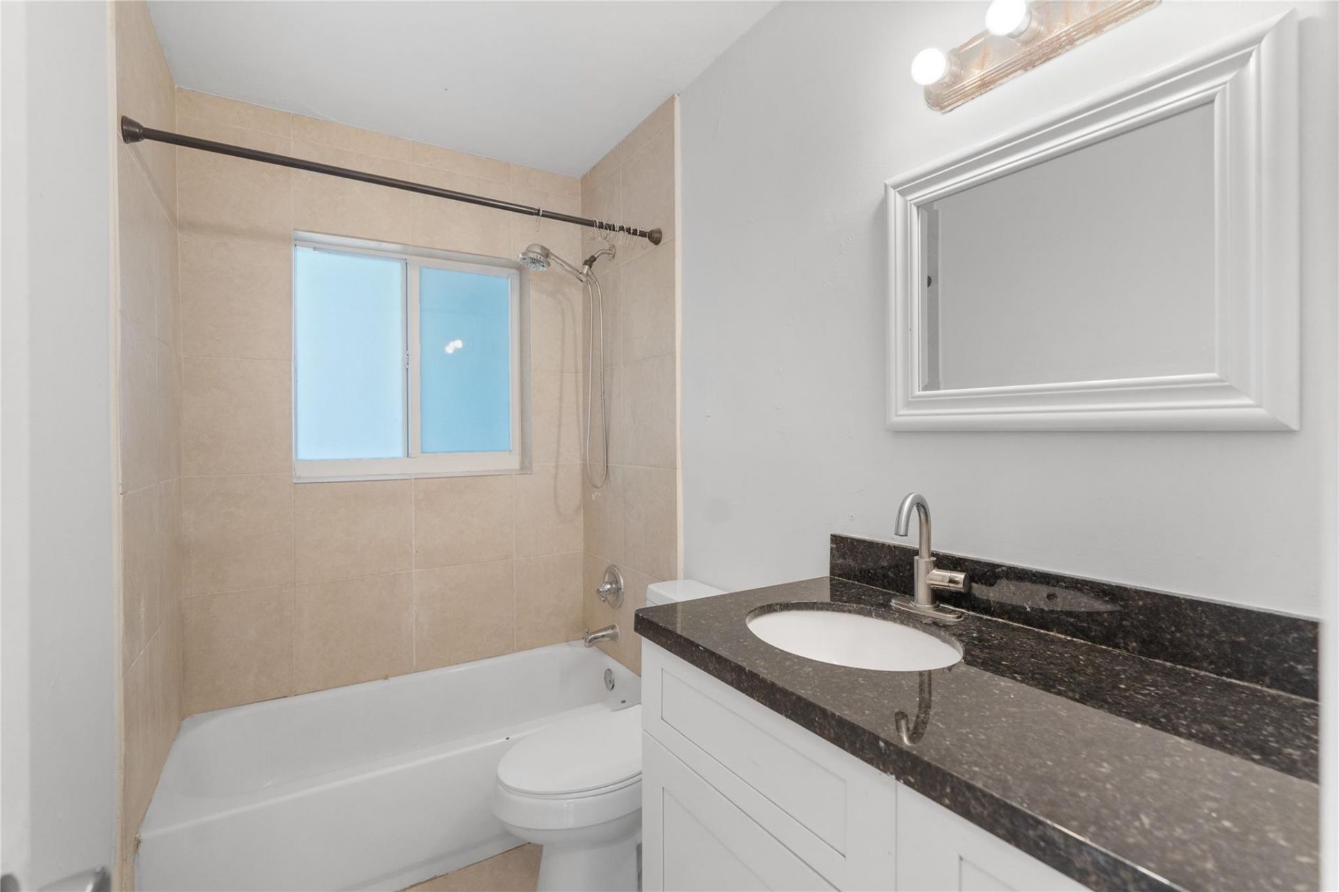 2001 NW 14th Avenue, Fort Lauderdale, FL 33311 Photo
