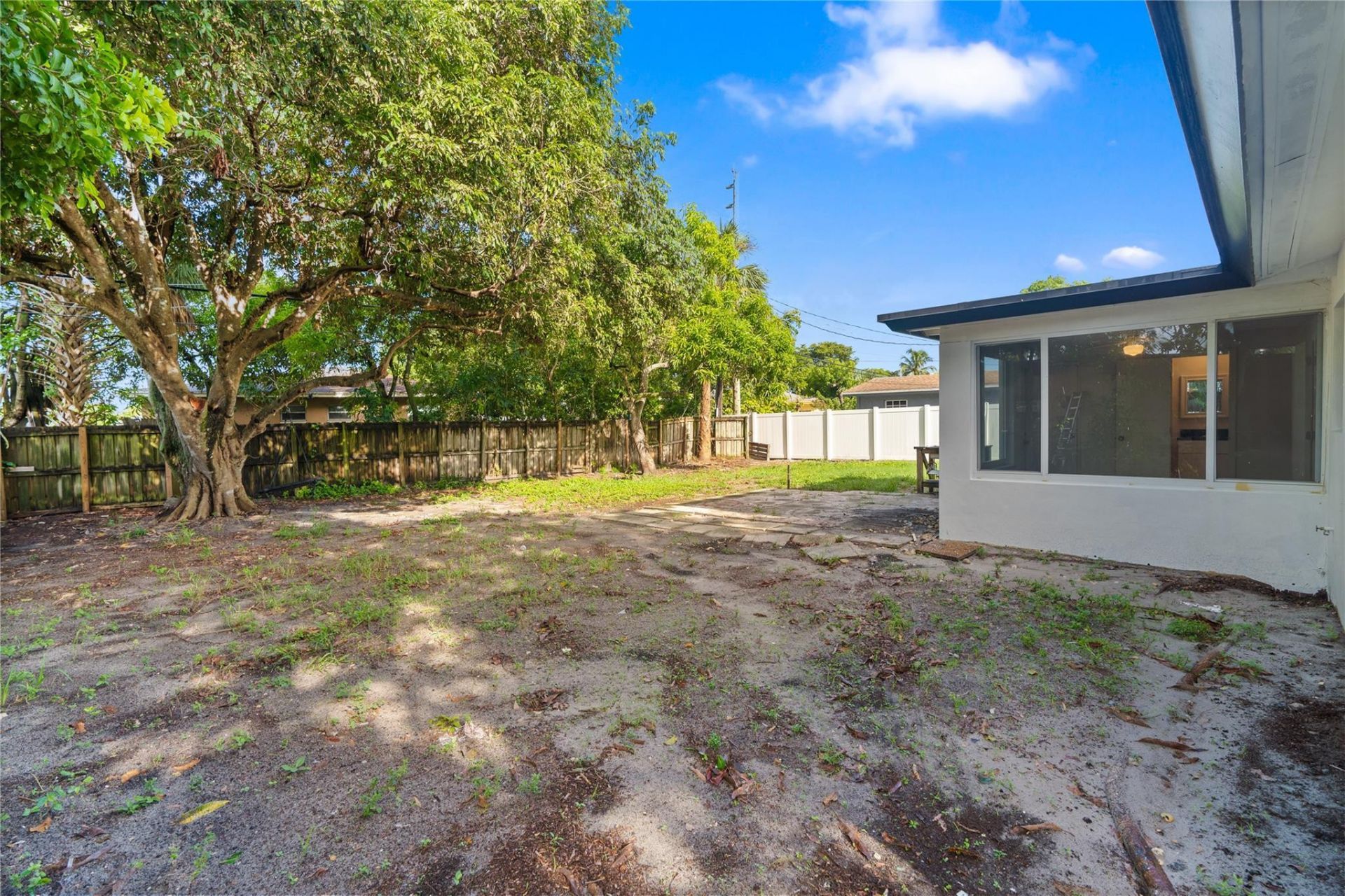 2001 NW 14th Avenue, Fort Lauderdale, FL 33311 Photo