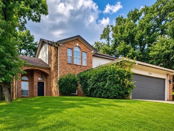 5112 Oak Gate Court, Arlington, TX 76016