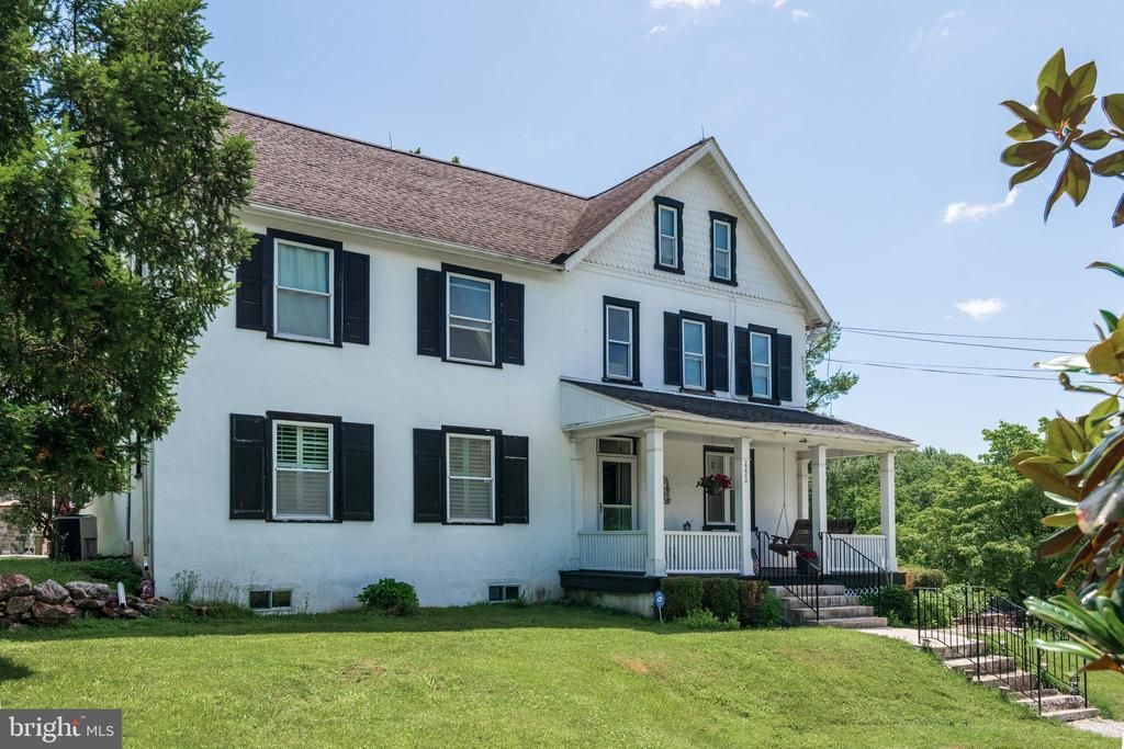 12 ALEXIS LANE , MALVERN, PA 19355