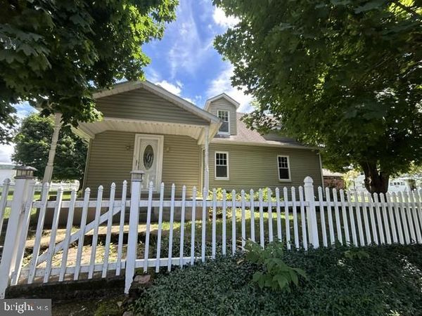 420 YALE STREET , LEWISTOWN, PA 17044