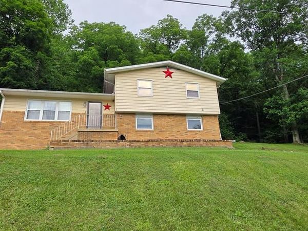 24 Helwig Avenue, Triadelphia, WV 26059