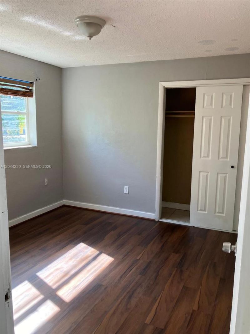 2835 NW 22nd Ave, Miami, FL 33142 Photo