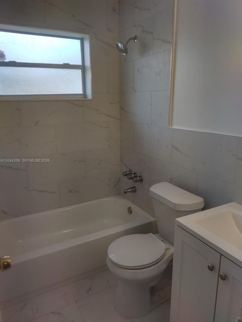2835 NW 22nd Ave, Miami, FL 33142 Photo