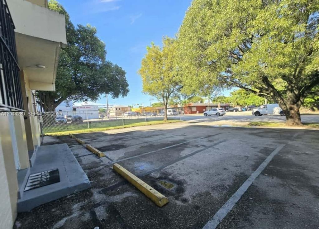 2835 NW 22nd Ave, Miami, FL 33142 Photo