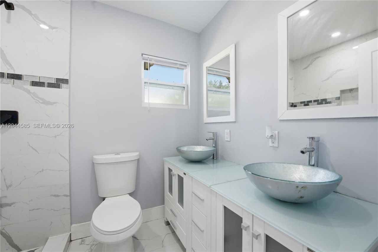12475 NW 10th Ave, North Miami, FL 33168 Photo