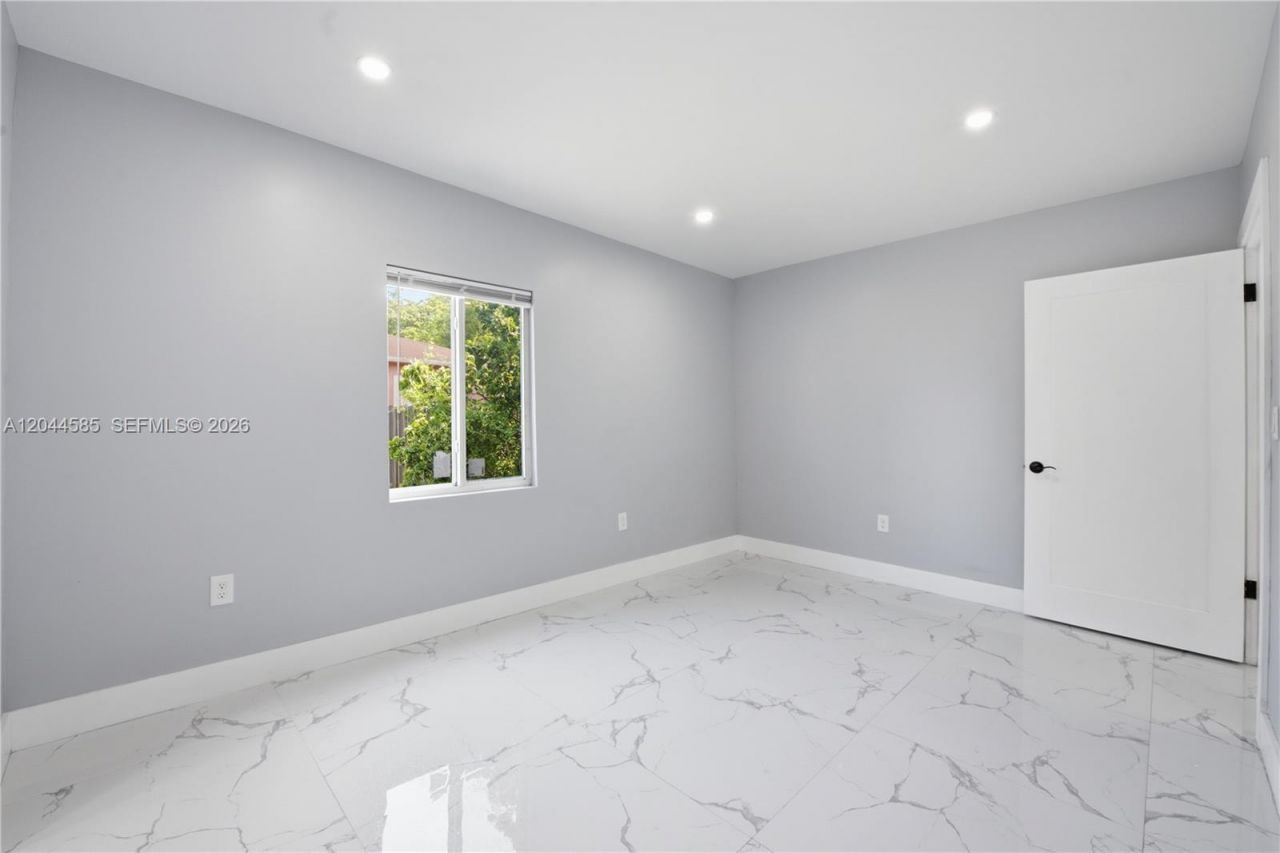 12475 NW 10th Ave, North Miami, FL 33168 Photo