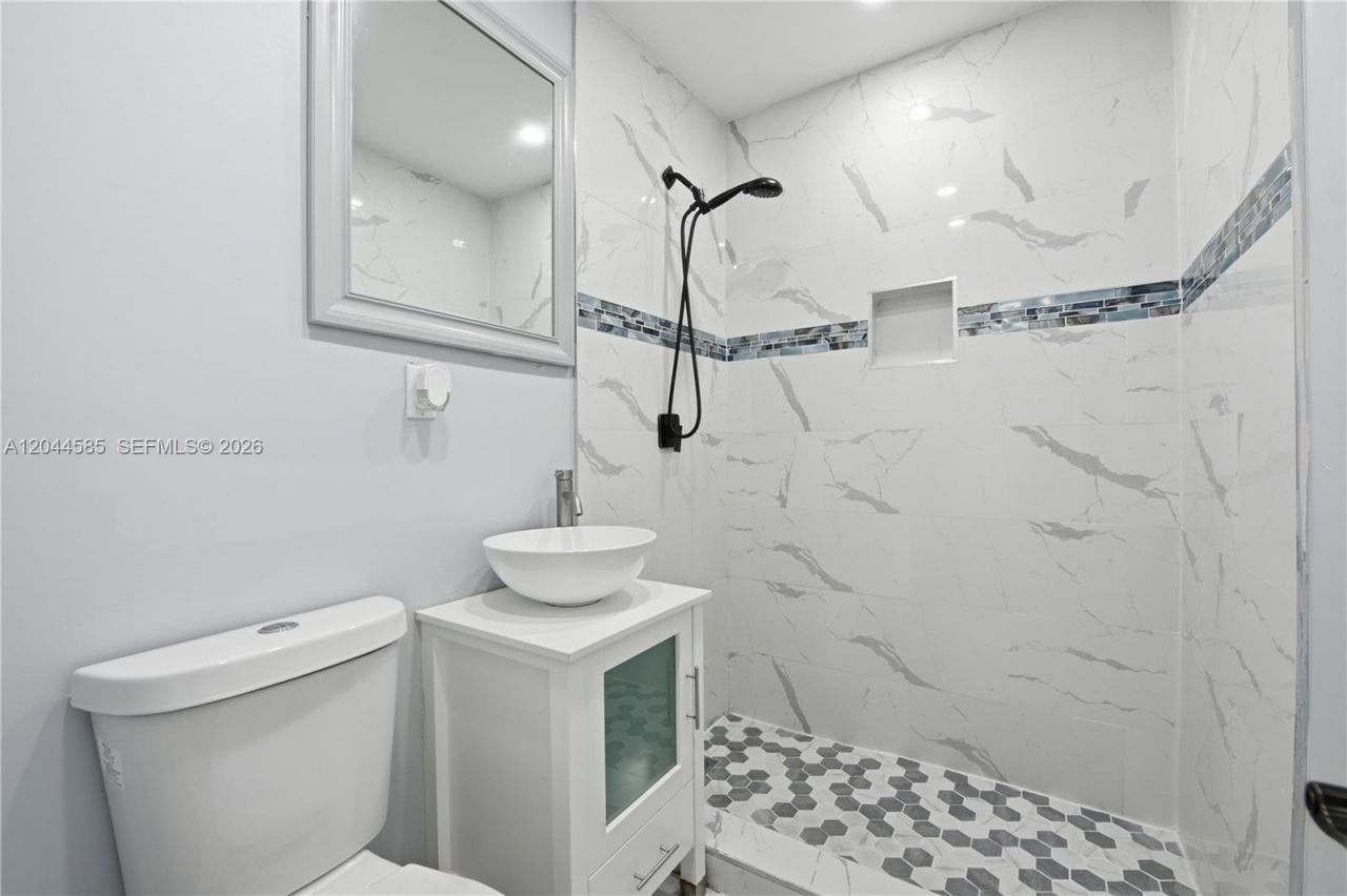 12475 NW 10th Ave, North Miami, FL 33168 Photo