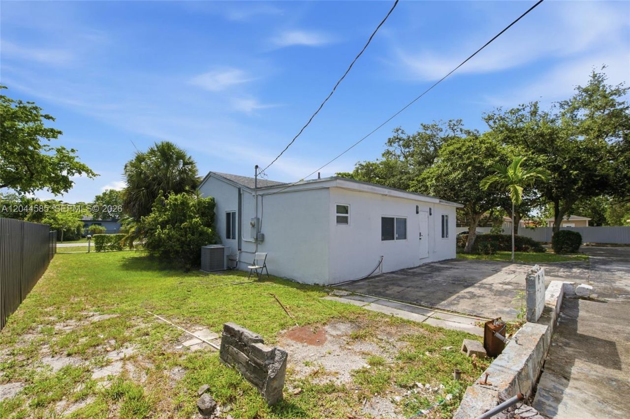 12475 NW 10th Ave , North Miami, FL 33168 Photo