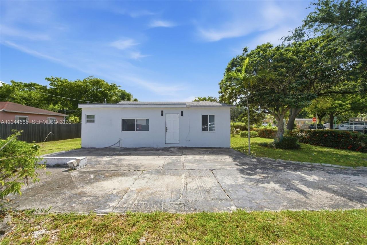 12475 NW 10th Ave, North Miami, FL 33168 Photo