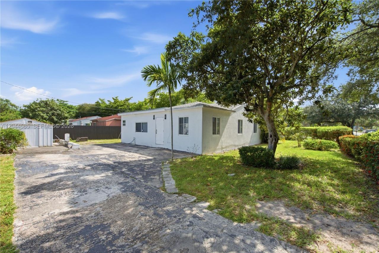 12475 NW 10th Ave, North Miami, FL 33168 Photo
