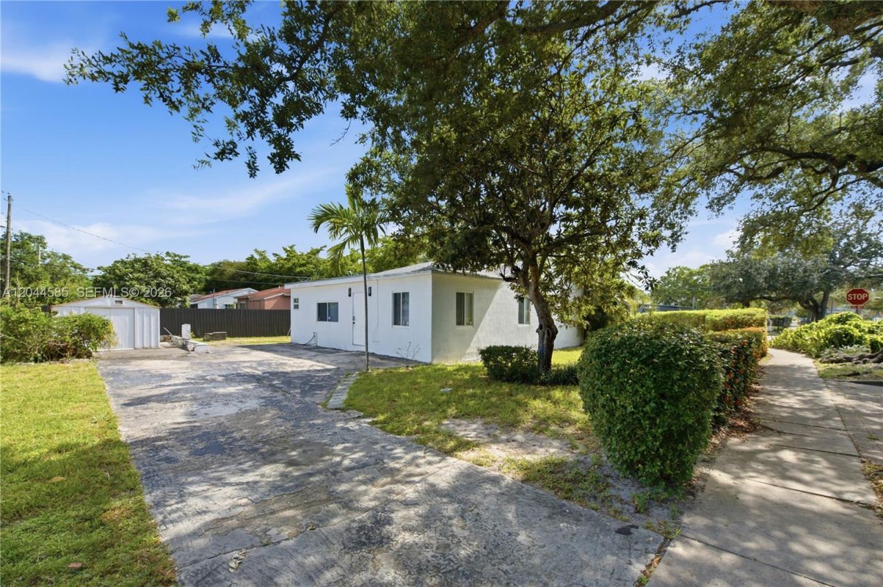 12475 NW 10th Ave, North Miami, FL 33168 Photo