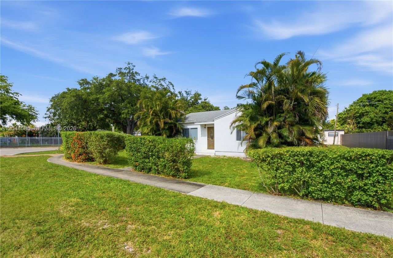 12475 NW 10th Ave, North Miami, FL 33168 Photo