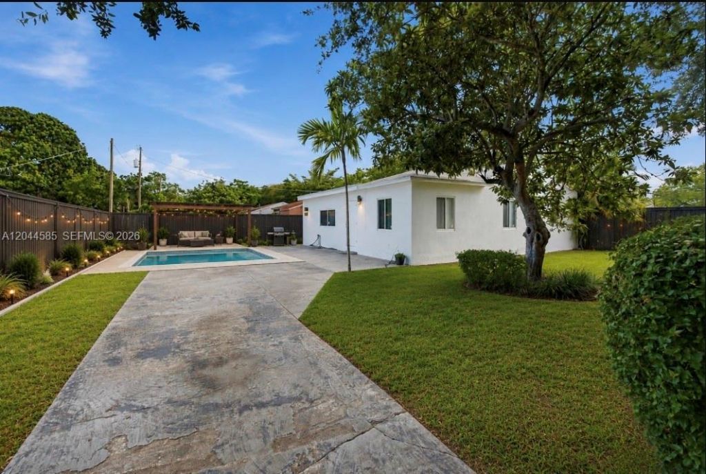 12475 NW 10th Ave, North Miami, FL 33168 Photo