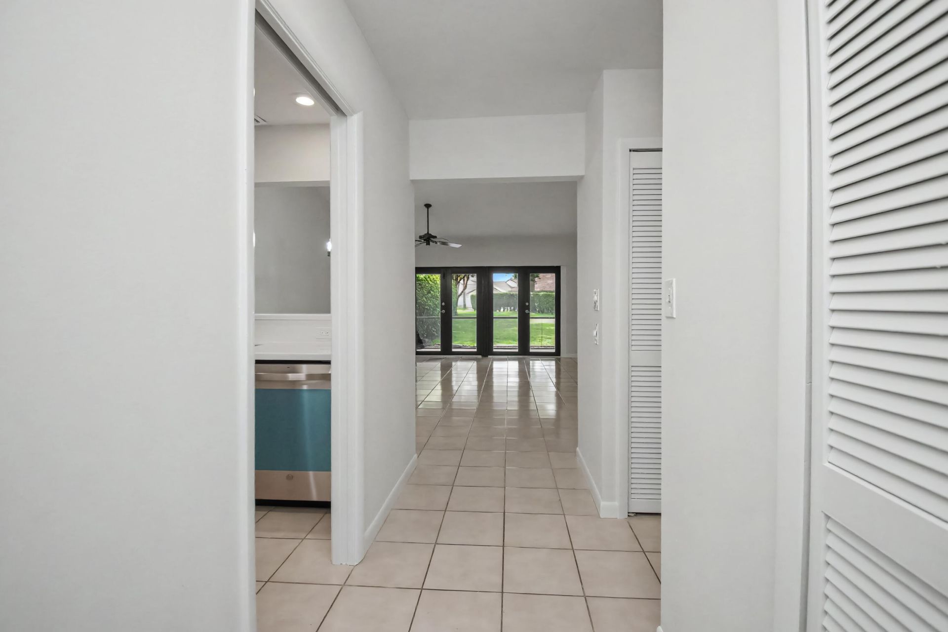 21642 Guadalajara Avenue, Boca Raton, FL 33433 Photo