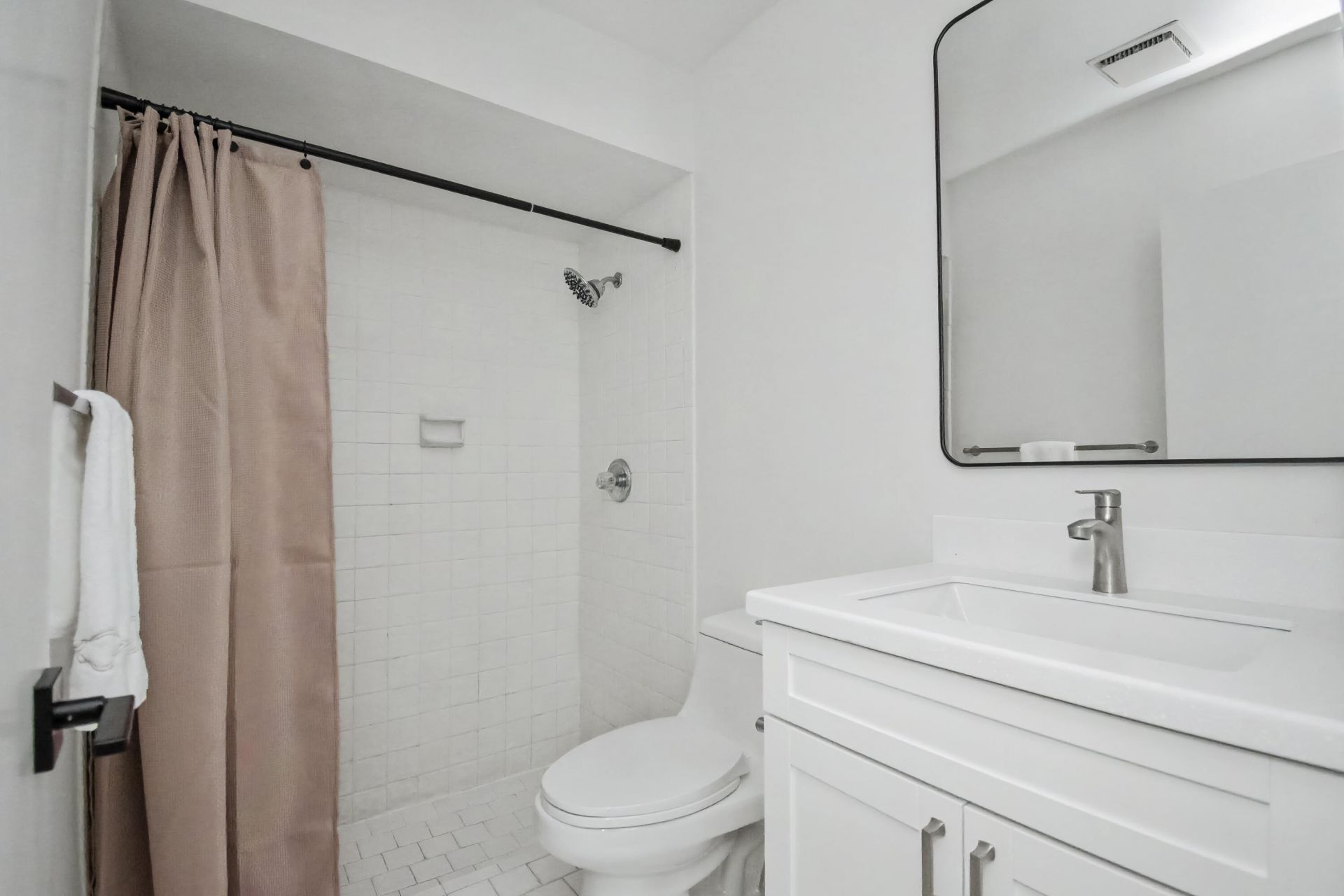 21642 Guadalajara Avenue, Boca Raton, FL 33433 Photo