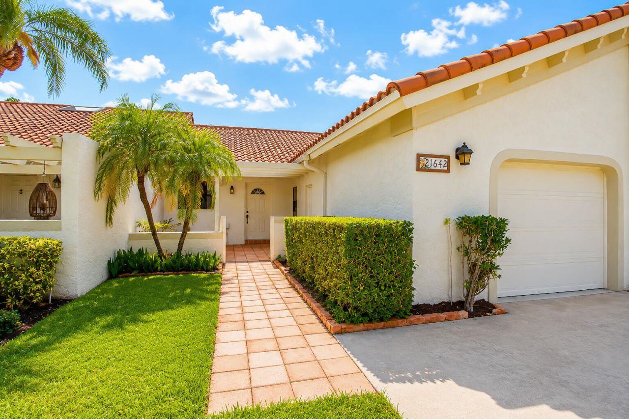 21642 Guadalajara Avenue, Boca Raton, FL 33433 Photo