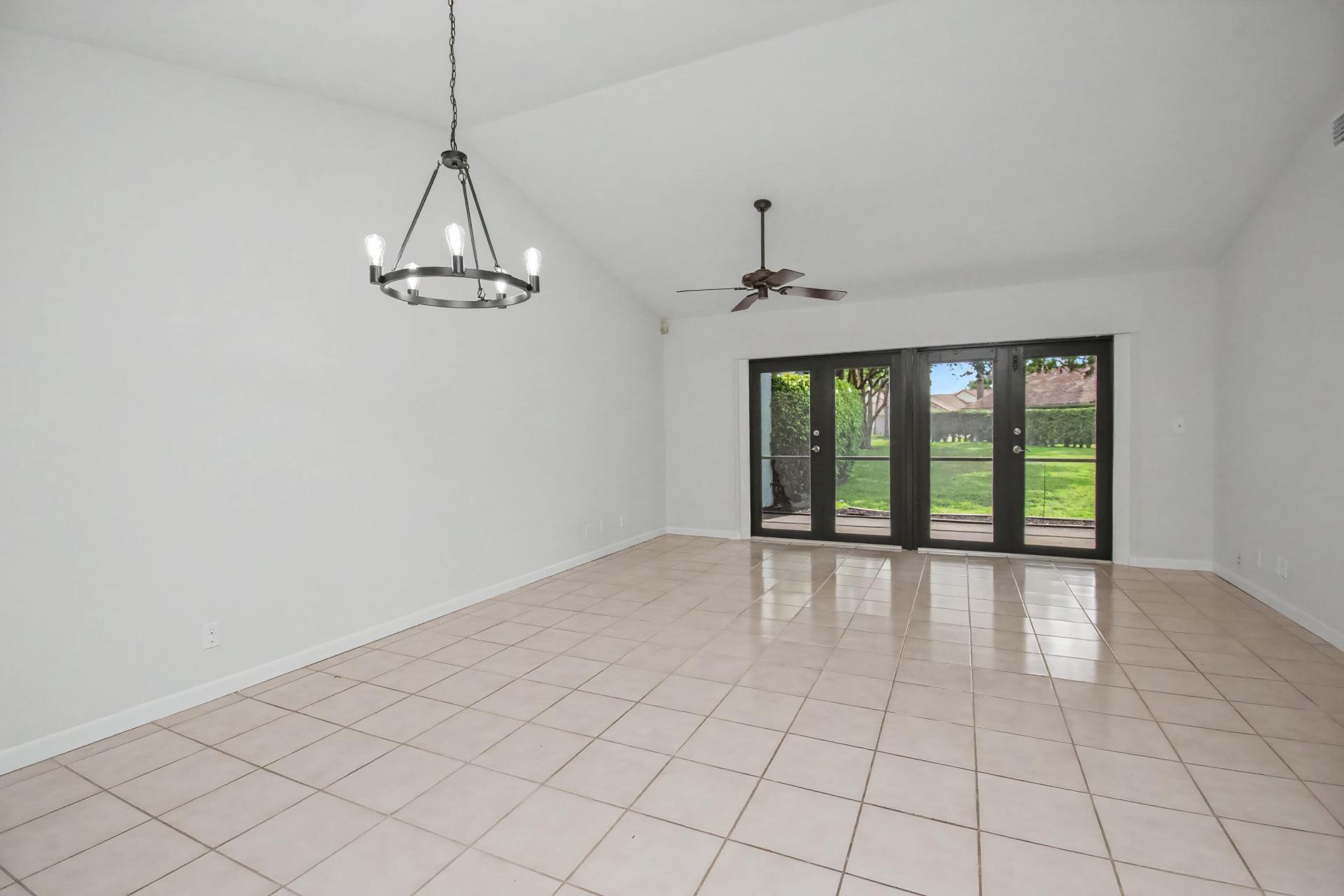 21642 Guadalajara Avenue, Boca Raton, FL 33433 Photo
