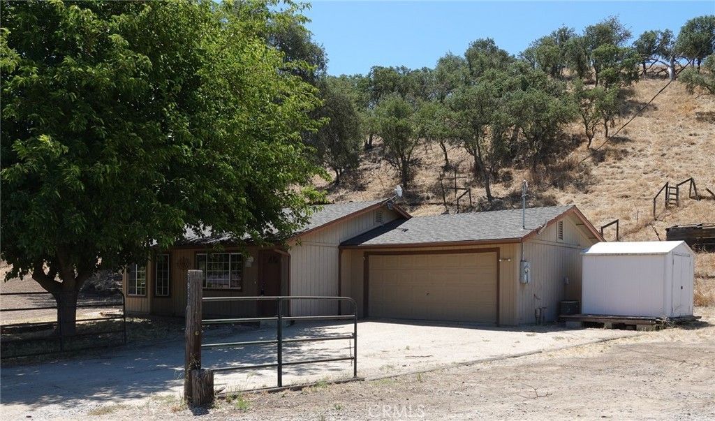 7950 Blue Moon Road, Paso Robles, CA 93446 Main Photo