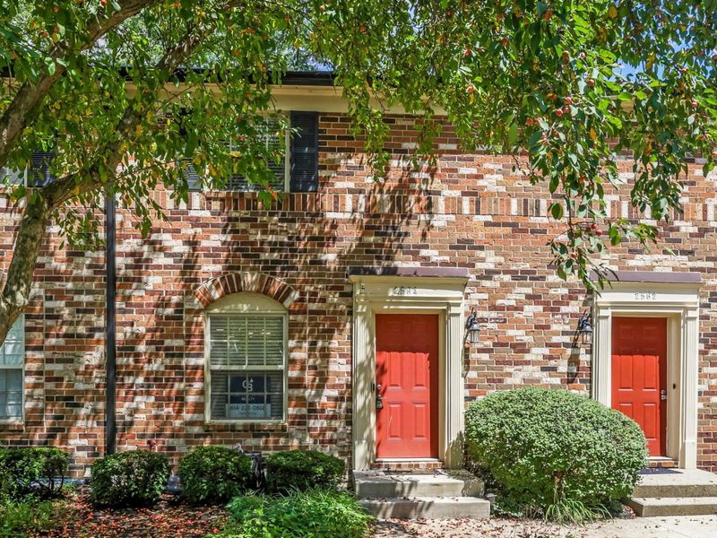 2564 Shore Line Lane, Columbus, OH 43221 Photo 1