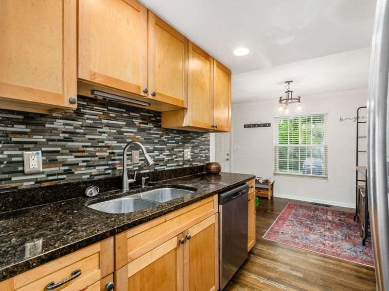 2564 Shore Line Lane, Columbus, OH 43221 Photo 10