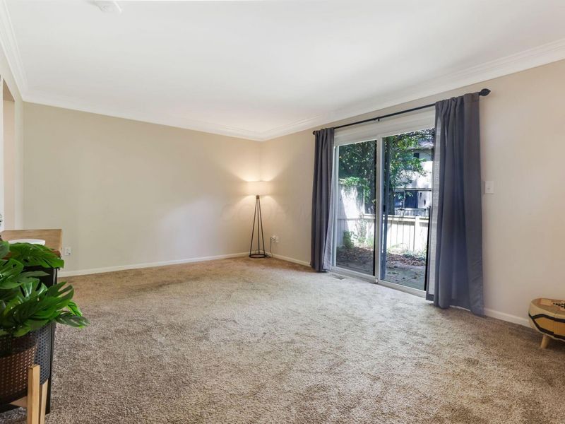 2564 Shore Line Lane, Columbus, OH 43221 Photo 10