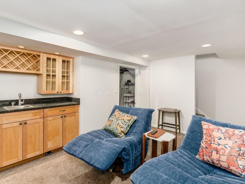 2564 Shore Line Lane, Columbus, OH 43221 Photo 18