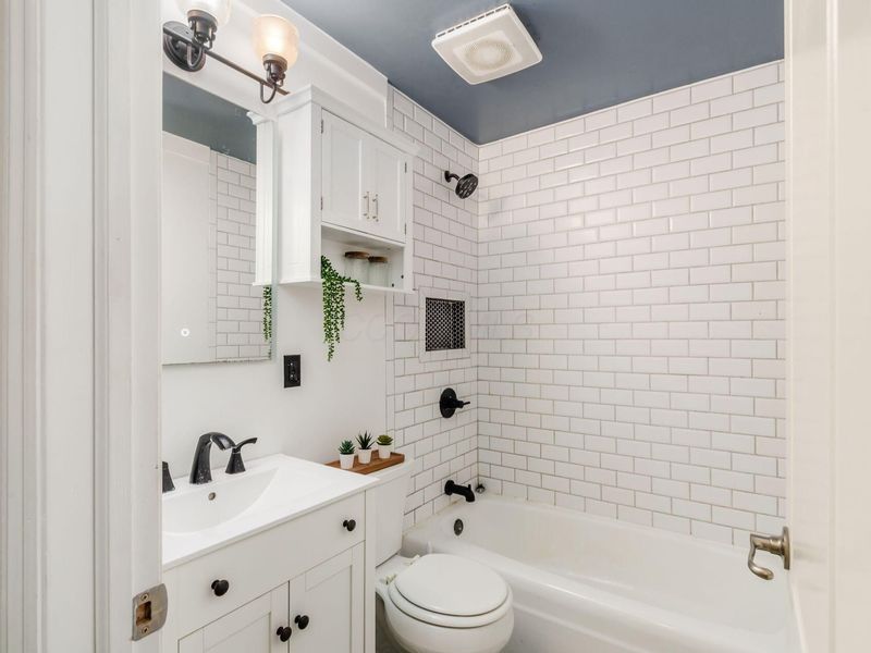 2564 Shore Line Lane, Columbus, OH 43221 Photo 22