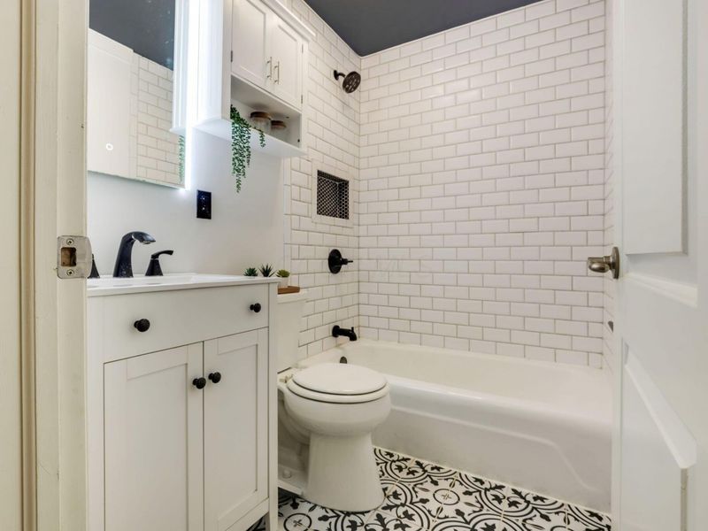 2564 Shore Line Lane, Columbus, OH 43221 Photo 24