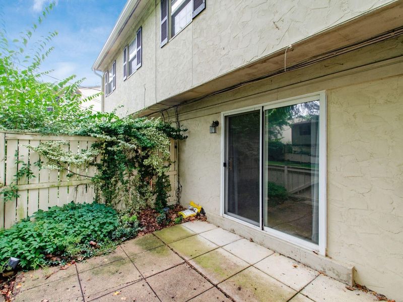 2564 Shore Line Lane, Columbus, OH 43221 Photo 29