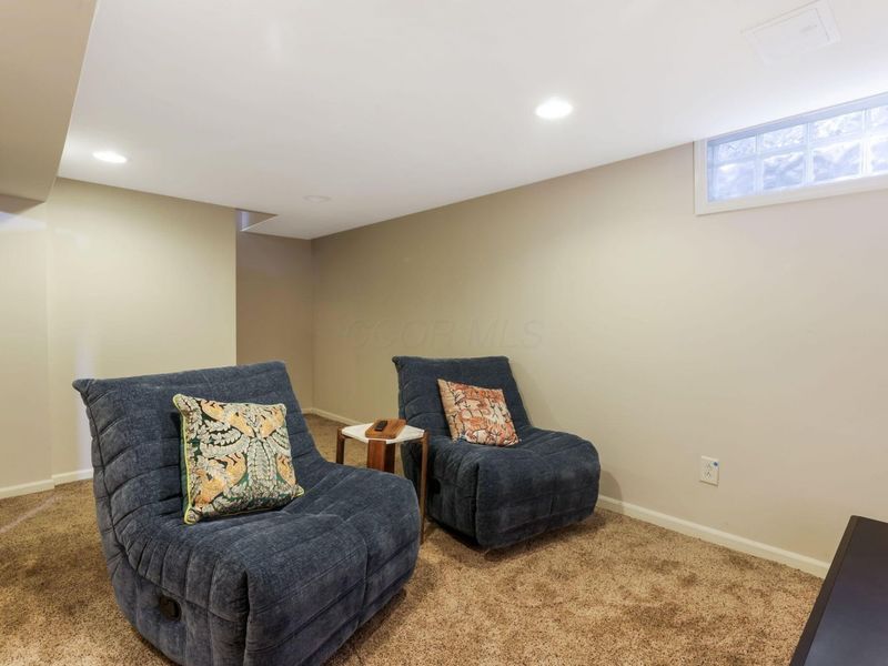 2564 Shore Line Lane, Columbus, OH 43221 Photo 30