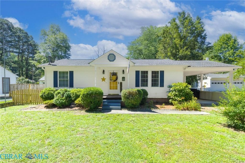401 Sanders Landing Road, Mathews, VA 23128 Main Photo