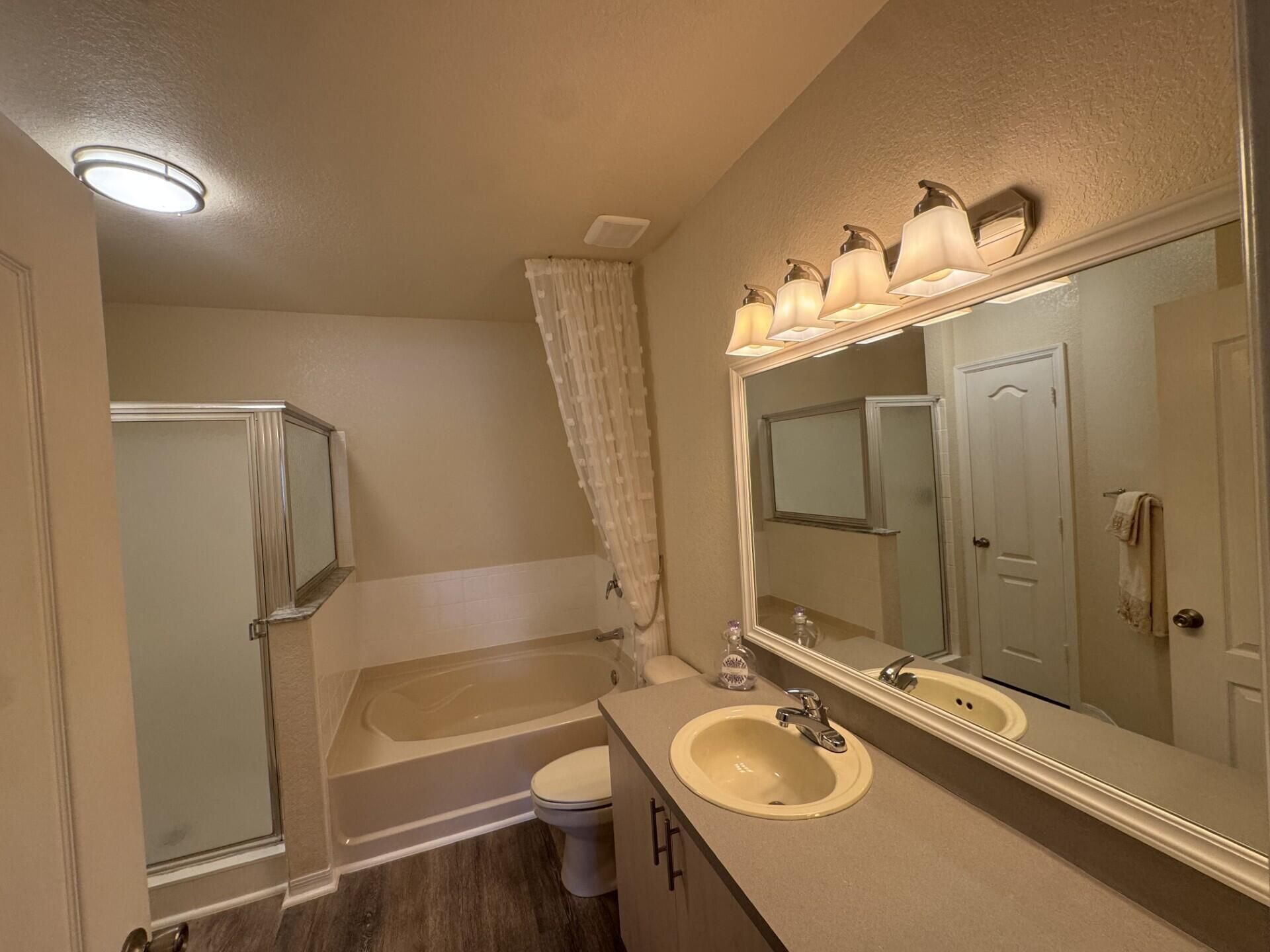 122 SW Peacock Boulevard, Unit 12-202, Port Saint Lucie, FL 34986 Photo