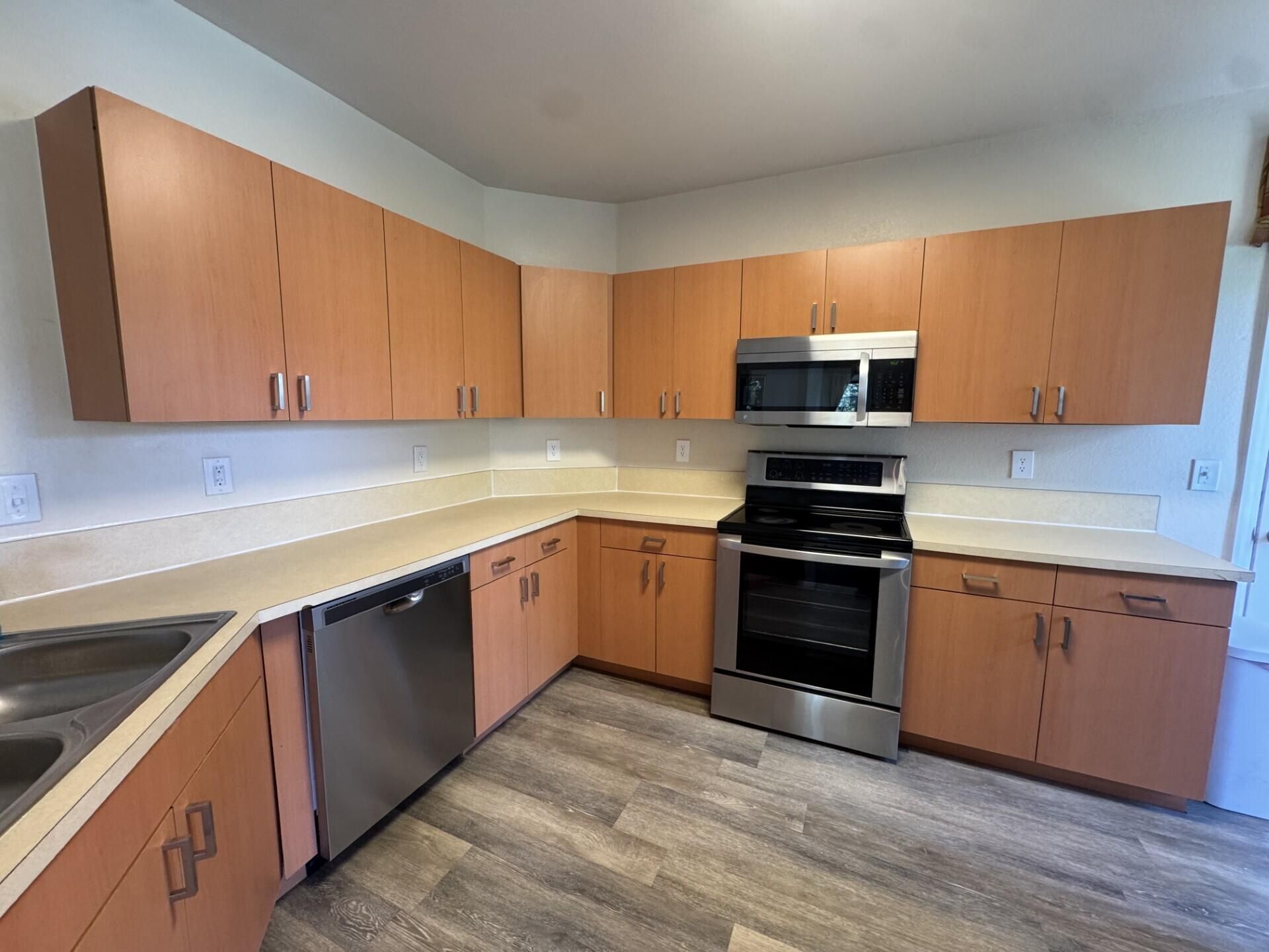 122 SW Peacock Boulevard, Unit 12-202, Port Saint Lucie, FL 34986 Photo