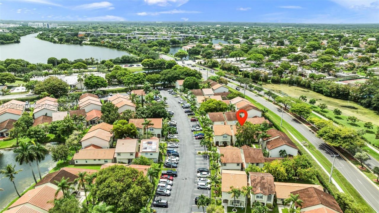 10857 NW 8th St , Pembroke Pines, FL 33026 Photo
