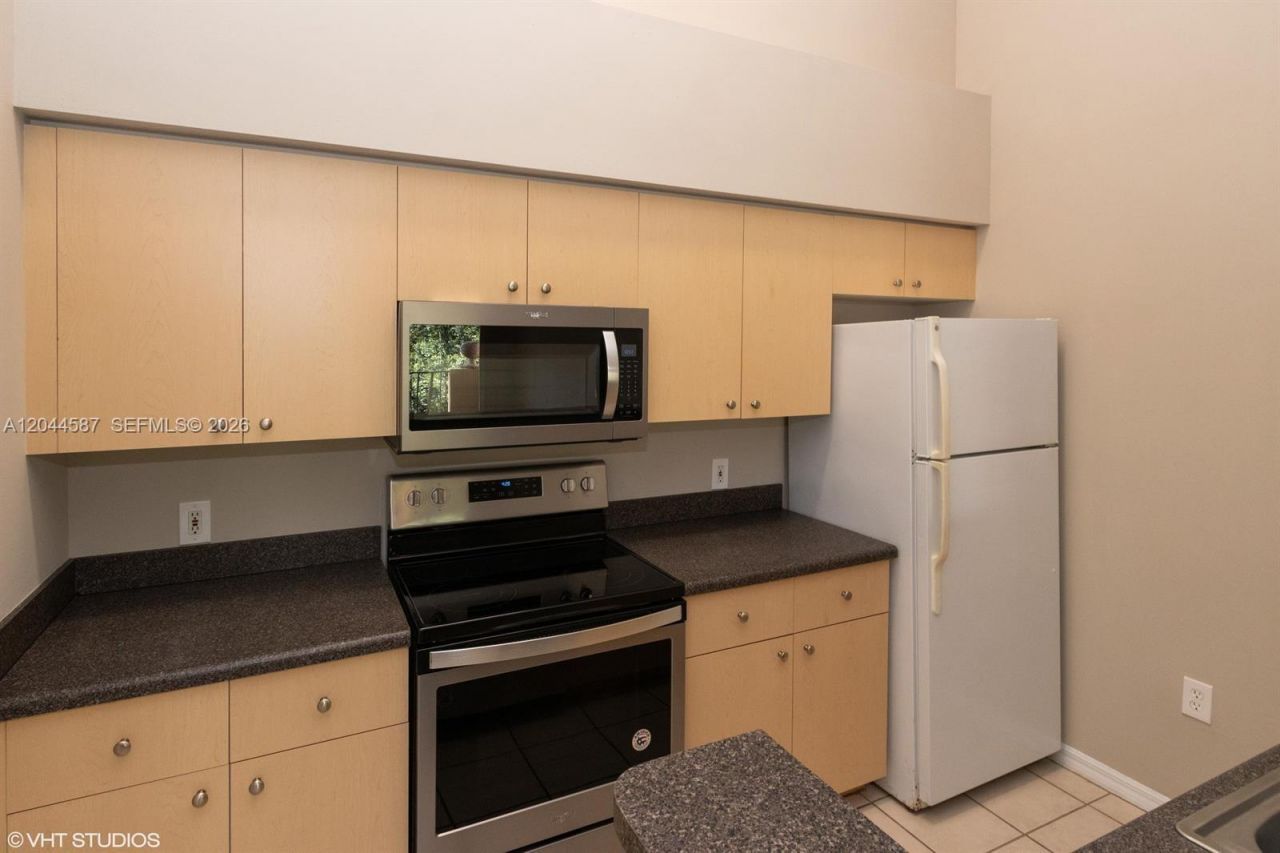 4081 San Marino Blvd, Unit 303, West Palm Beach, FL 33409 Photo