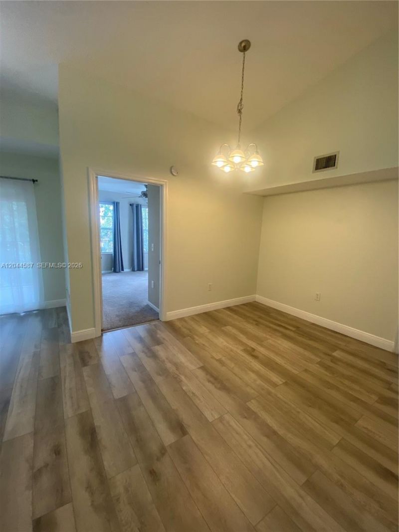 4081 San Marino Blvd, Unit 303, West Palm Beach, FL 33409 Photo