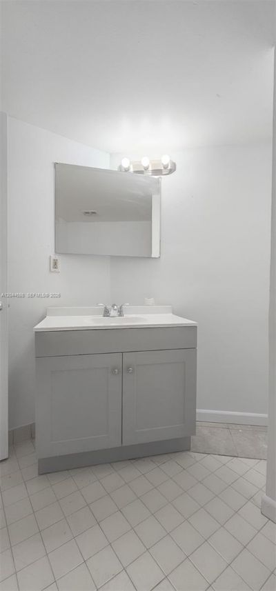 7035 NW 186th St, Unit D110, Hialeah, FL 33015 Photo