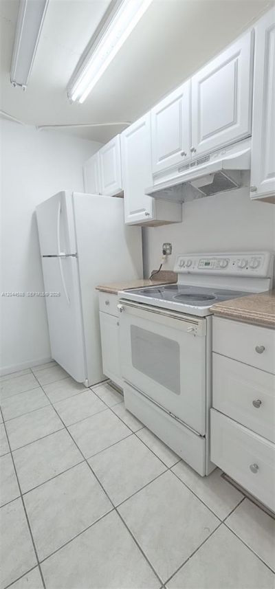 7035 NW 186th St, Unit D110, Hialeah, FL 33015 Photo